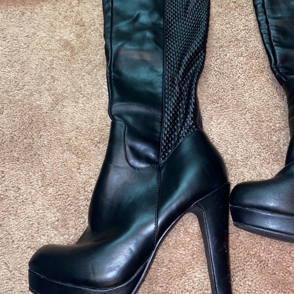 *** SOLD *** Over the knee boots - Picture 3 of 7